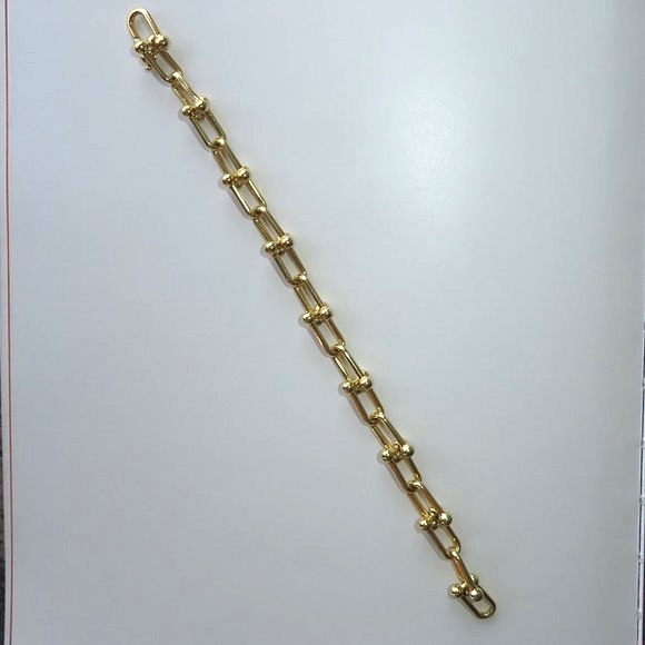 Stirrup 14K Solid Yellow Gold U Link Bracelet - Picture 10 of 15